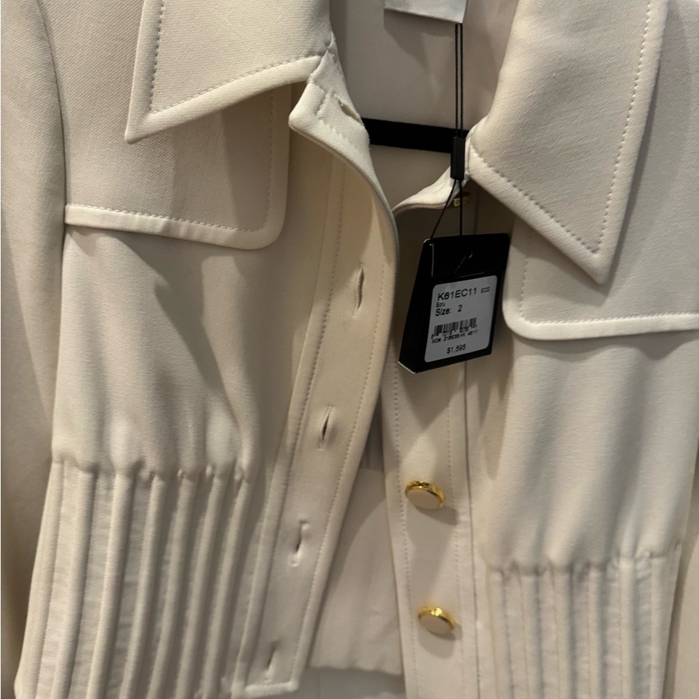 NWT ST. JOHN  Cream Jacket with Gold Accents - Picture 5 of 6